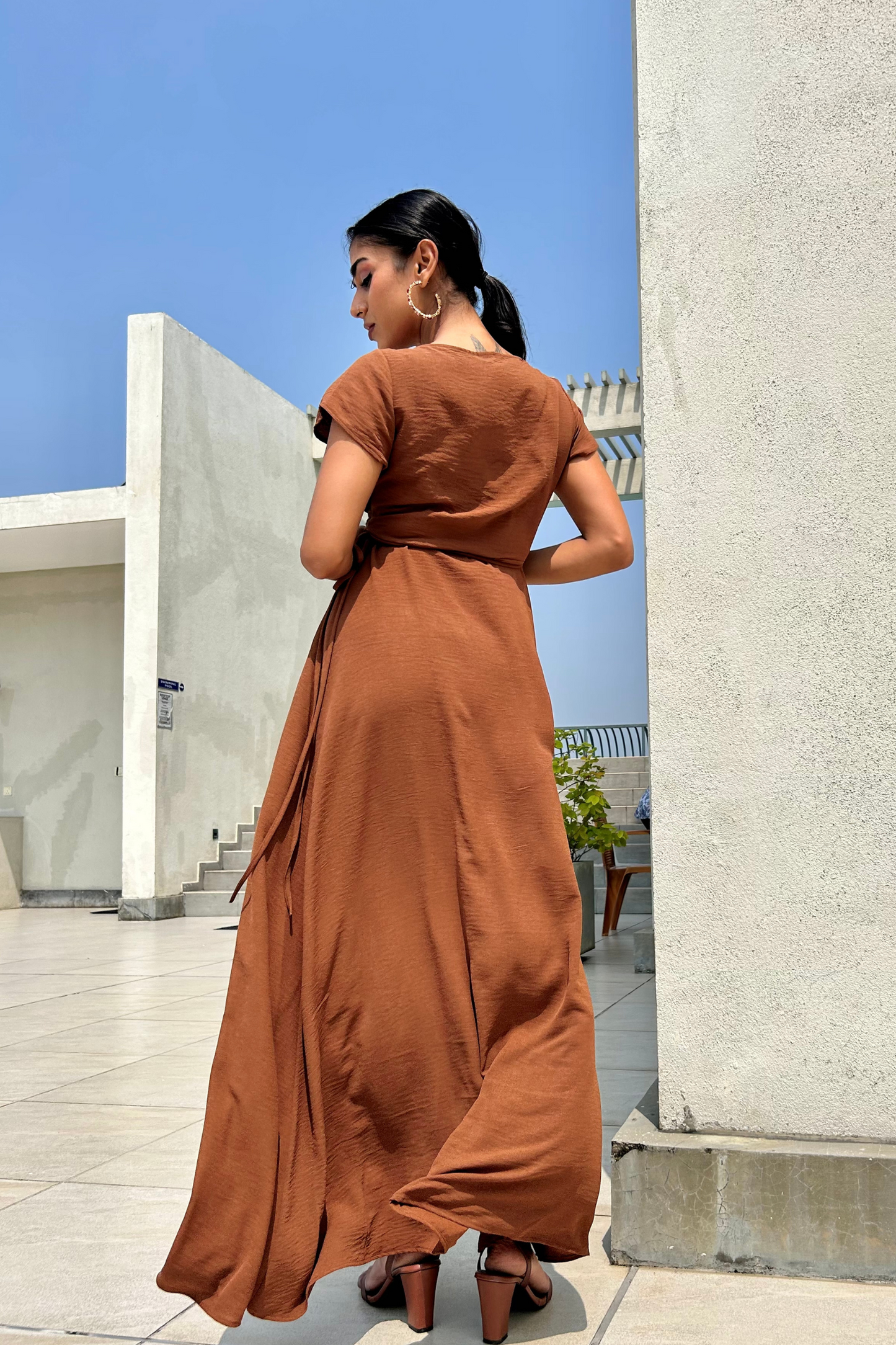 Zuri Brown Wrap