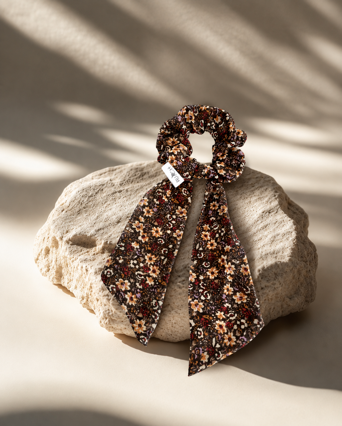 WILD FLORA SCARF SCRUNCHIE